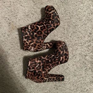 Michael Kors leopard print platform boot